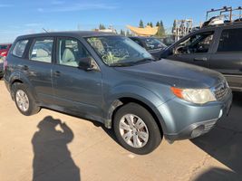 2010 SUBARU FORESTER X