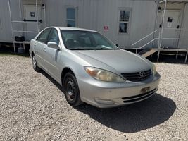 2002 TOYOTA CAMRY LE