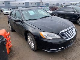 2012 CHRYSLER 200 LX
