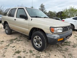 1997 NISSAN PATHFINDER LE