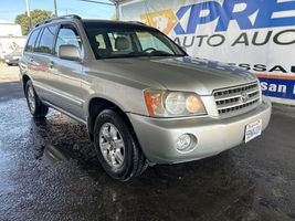 2003 TOYOTA HIGHLANDER