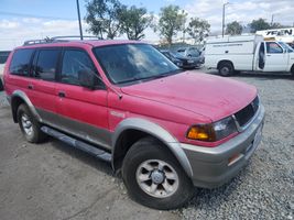 1997 MITSUBISHI MONTERO SPORT LS
