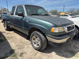 2000 MAZDA PICKUP SE