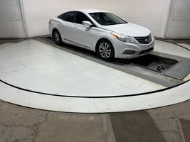 2013 HYUNDAI AZERA 