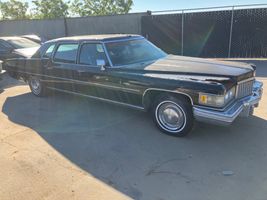 1976 CADILLAC FLEETWOOD BROUGHAM 