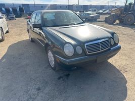 1997 MERCEDES-BENZ E CLASS E320