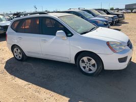 2009 KIA RONDO EX