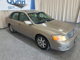 2001 TOYOTA AVALON XL