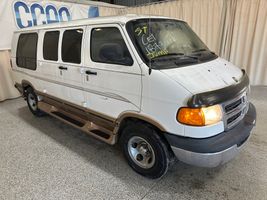 2002 DODGE 1500 RAM VANS 