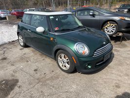 2013 MINI COOPER BASE