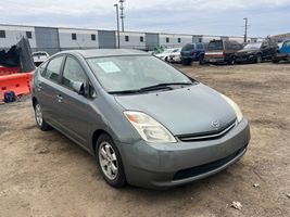 2005 TOYOTA PRIUS 