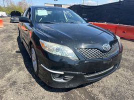 2011 TOYOTA CAMRY SE