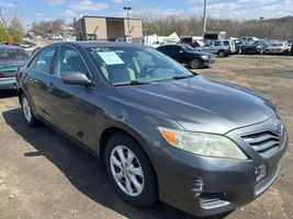 2010 TOYOTA CAMRY LE