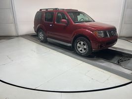 2005 NISSAN PATHFINDER LE