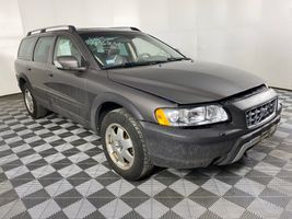 2007 VOLVO XC70 