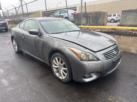 2013 INFINITI G37 X