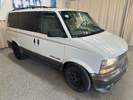 2001 CHEVROLET ASTRO VANS LS