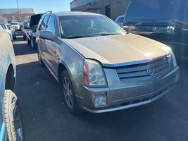 2004 CADILLAC SRX 