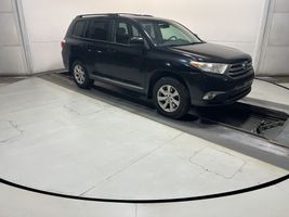 2012 TOYOTA HIGHLANDER BASE