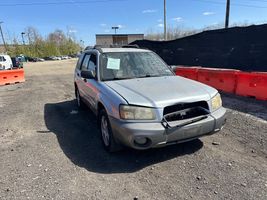 2004 SUBARU FORESTER XS