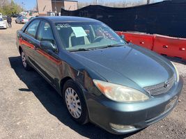 2004 TOYOTA CAMRY XLE