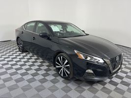 2021 NISSAN ALTIMA SR