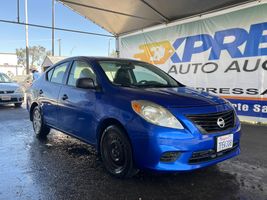 2013 NISSAN VERSA S