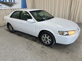 1999 TOYOTA CAMRY LE