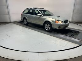 2005 SUBARU OUTBACK XT