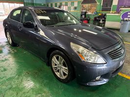 2011 INFINITI G37