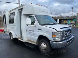2009 FORD COMMERCIAL VANS E350
