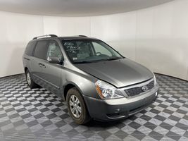 2012 KIA SEDONA LX