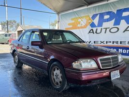 1996 MERCEDES-BENZ C CLASS C220