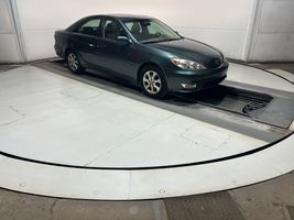 2005 TOYOTA CAMRY XLE V6