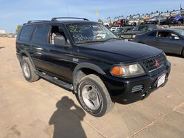 2000 MITSUBISHI MONTERO SPORT LS