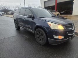 2009 CHEVROLET TRAVERSE LT