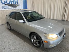 2001 LEXUS IS 300 