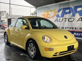 2002 VOLKSWAGEN NEW BEETLE GLS