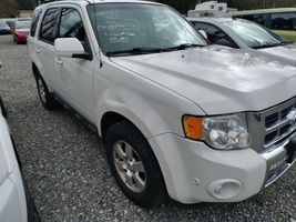 2010 FORD ESCAPE LIMITED