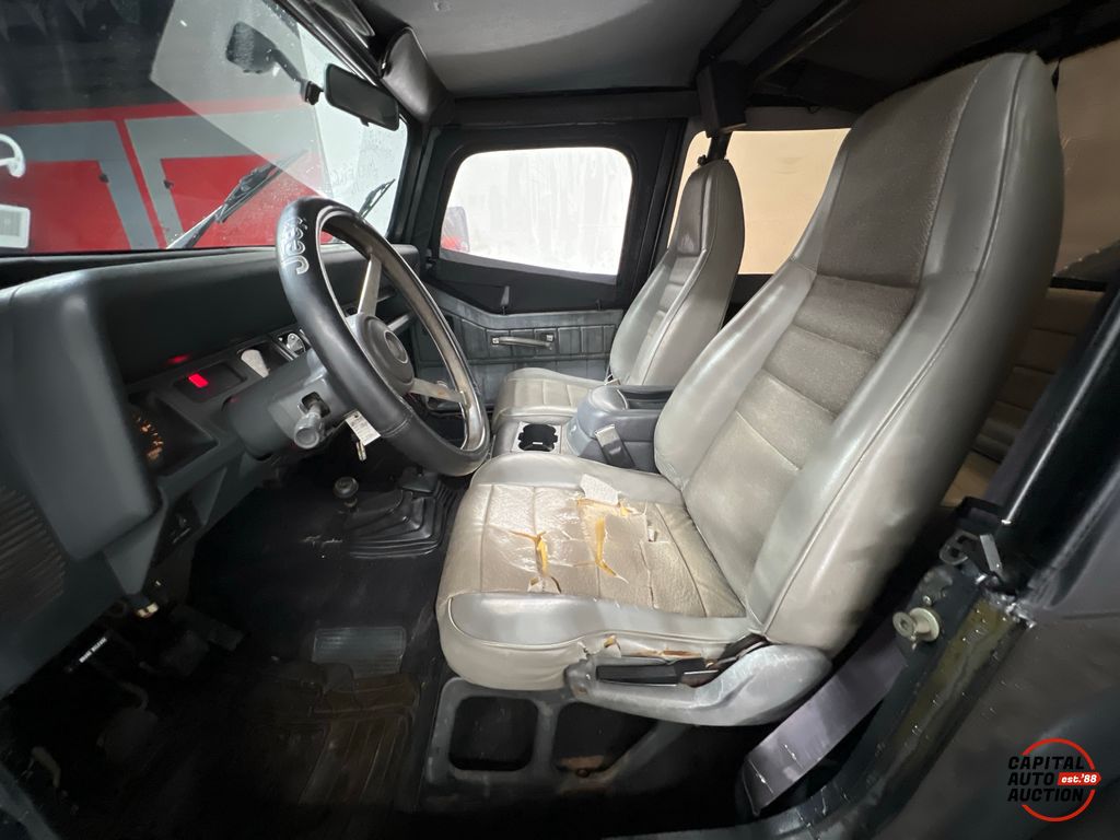 1995 JEEP WRANGLER 7