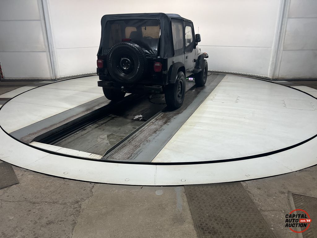 1995 JEEP WRANGLER 3