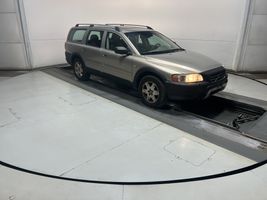 2005 VOLVO XC70 