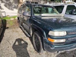 2002 CHEVROLET SUBURBAN 1500 LS