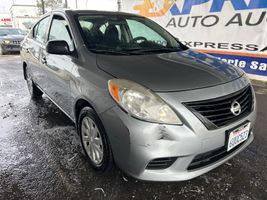 2013 NISSAN VERSA S