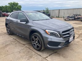 2017 MERCEDES-BENZ GLA GLA250