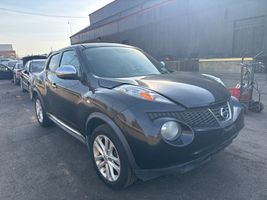 2011 NISSAN JUKE S