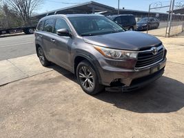 2016 TOYOTA HIGHLANDER XLE