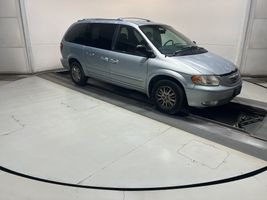2002 CHRYSLER TOWN & COUNTRY LIMITED