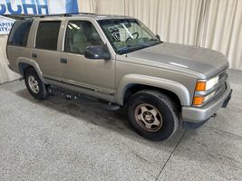 2000 CHEVROLET TAHOE Z71