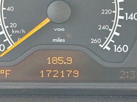 1997 MERCEDES-BENZ E CLASS E320